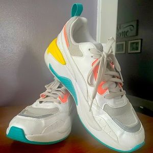 Puma sneaker, size 9